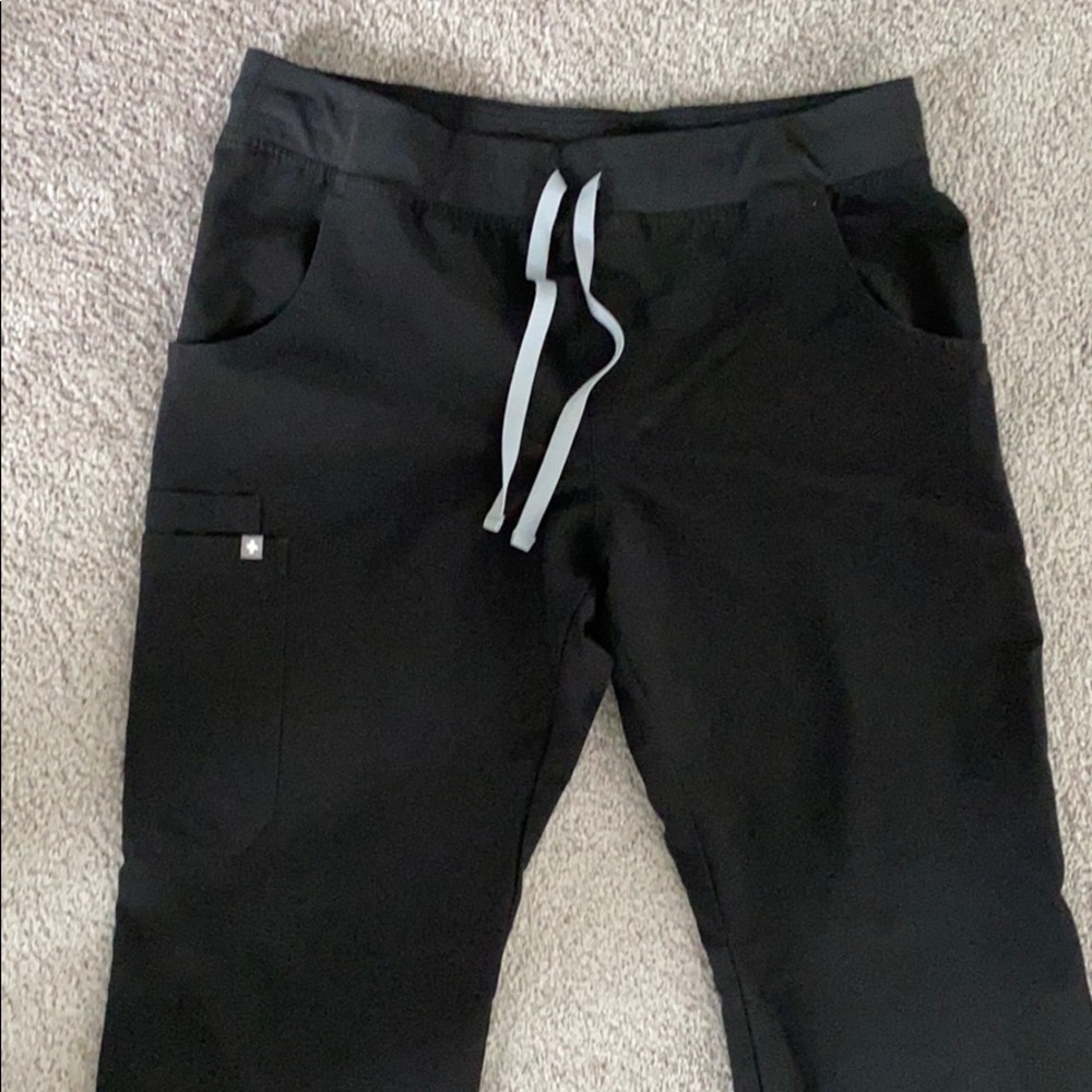 Figs Kade Cargo Pants